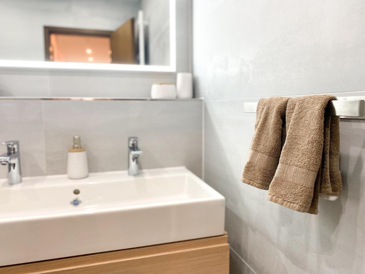 Modernes Apartment In Zentrumsnaehe Mit Eigenem Stellplatz 바덴바덴 외부 사진